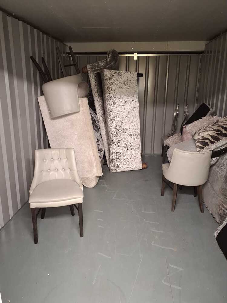 Sheffield Storage Unit auction IB-9975