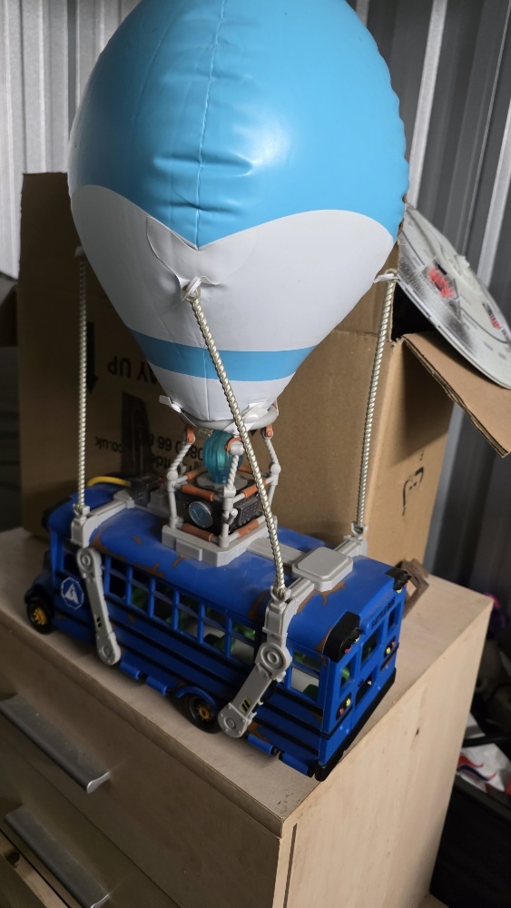 TRAFFORD Storage auction IB-1364 10