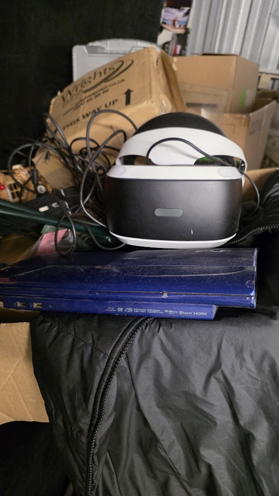 TRAFFORD Storage Unit auction IB-1364 12