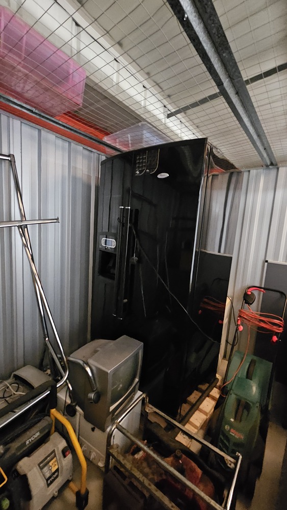 Magenta Storage Self storage auction IB-7754 14