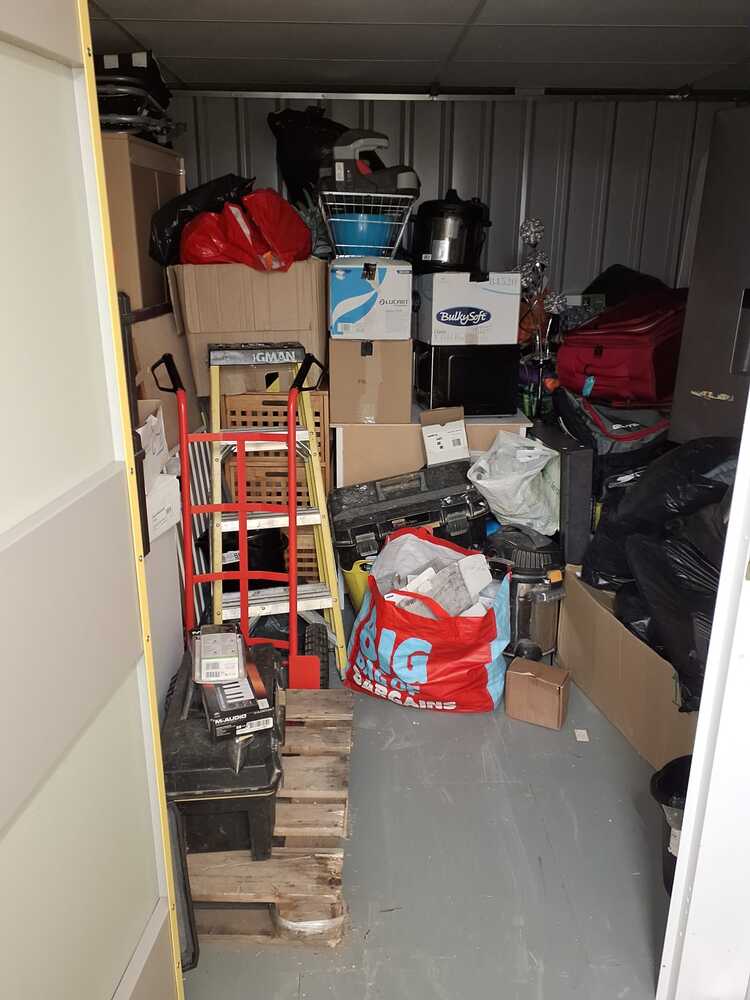 Burton Upon Trent Storage auction IB-5318