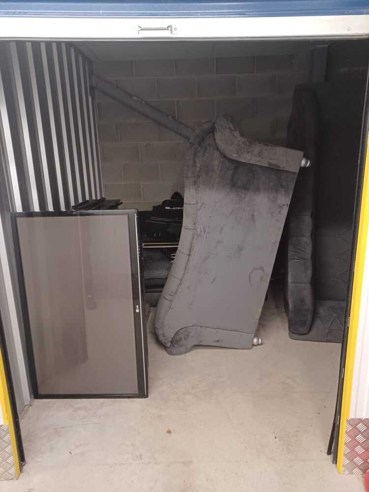 LIVERPOOL Storage auction IB-6076