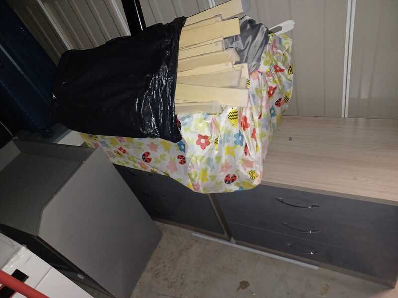 LIVERPOOL Self storage unit auction IB-6076