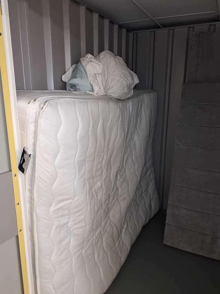 Burton Upon Trent Storage Unit auction IB-9390