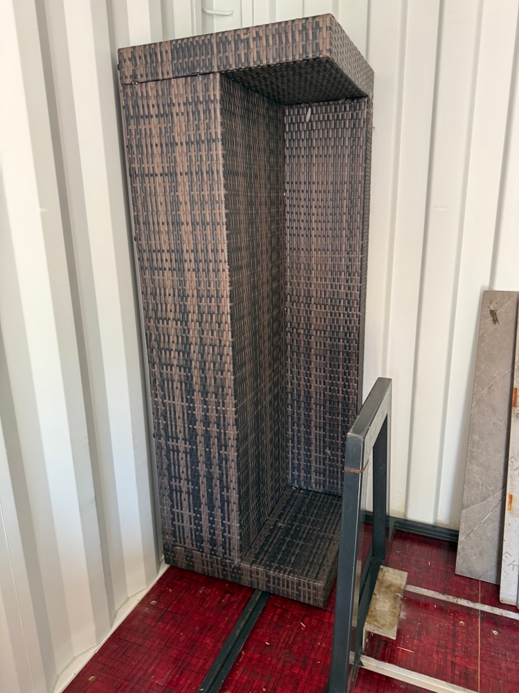 Exhall Coventry Storage Unit auction IB-6477