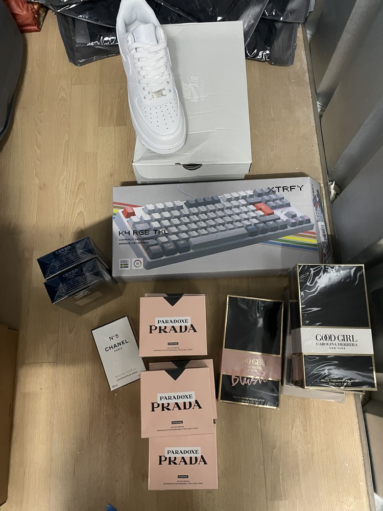 Acton Self storage unit auction IB-9376