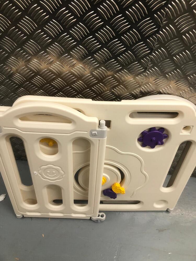 Acton Self storage auction IB-6784