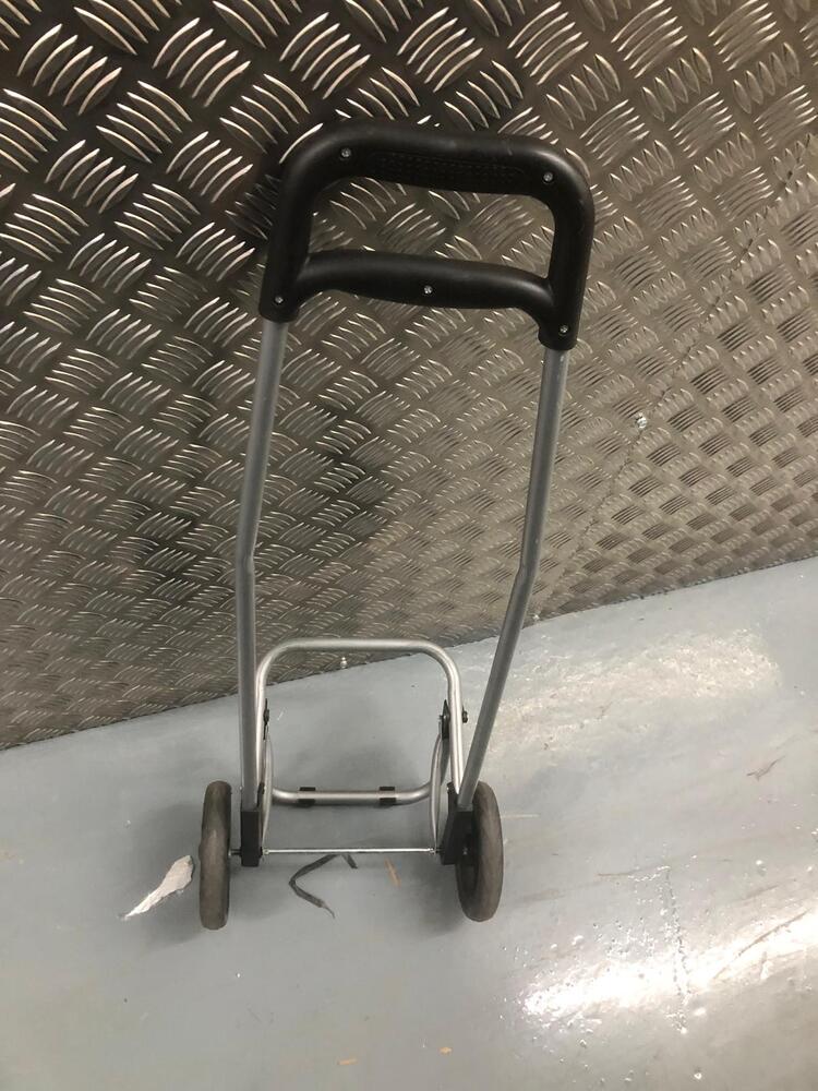 Acton Storage auction IB-6784 20