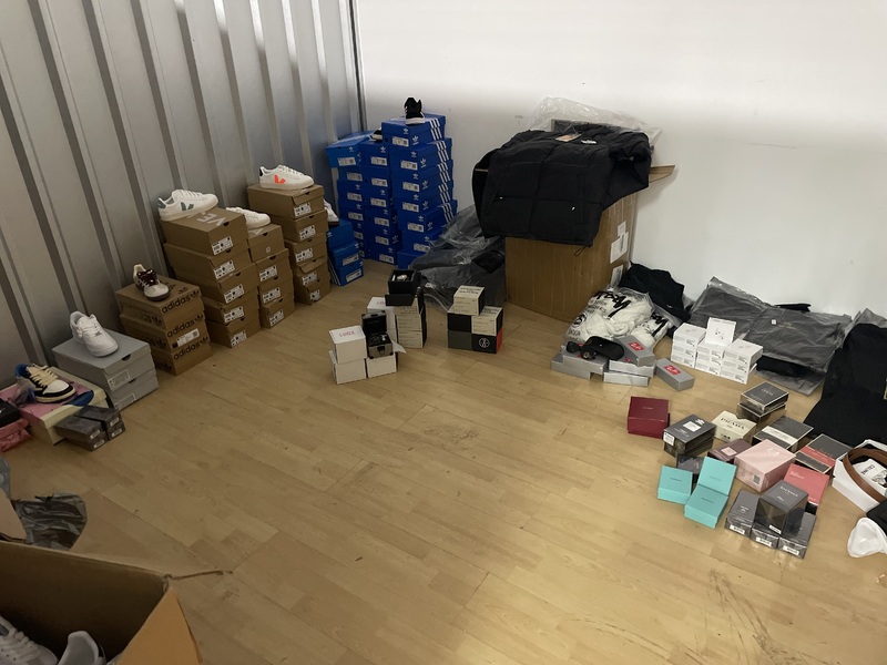 Acton Self storage unit auction IB-7482 13