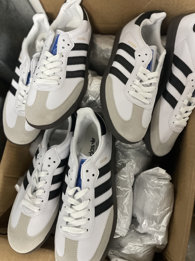 Acton Self storage unit auction IB-1103