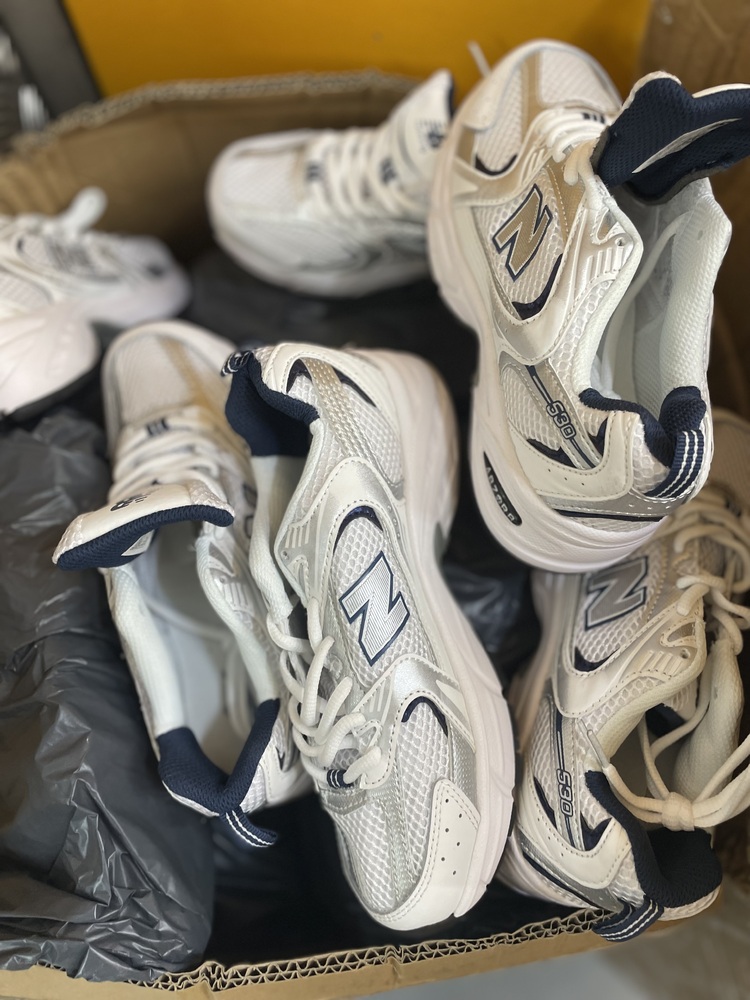 Acton storage facility unit auction IB-6681