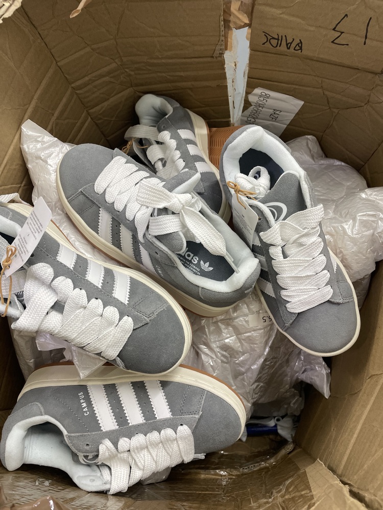 Acton Self storage unit auction IB-5670