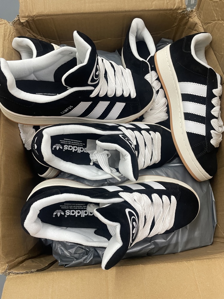 Acton Self storage unit auction IB-5670 13