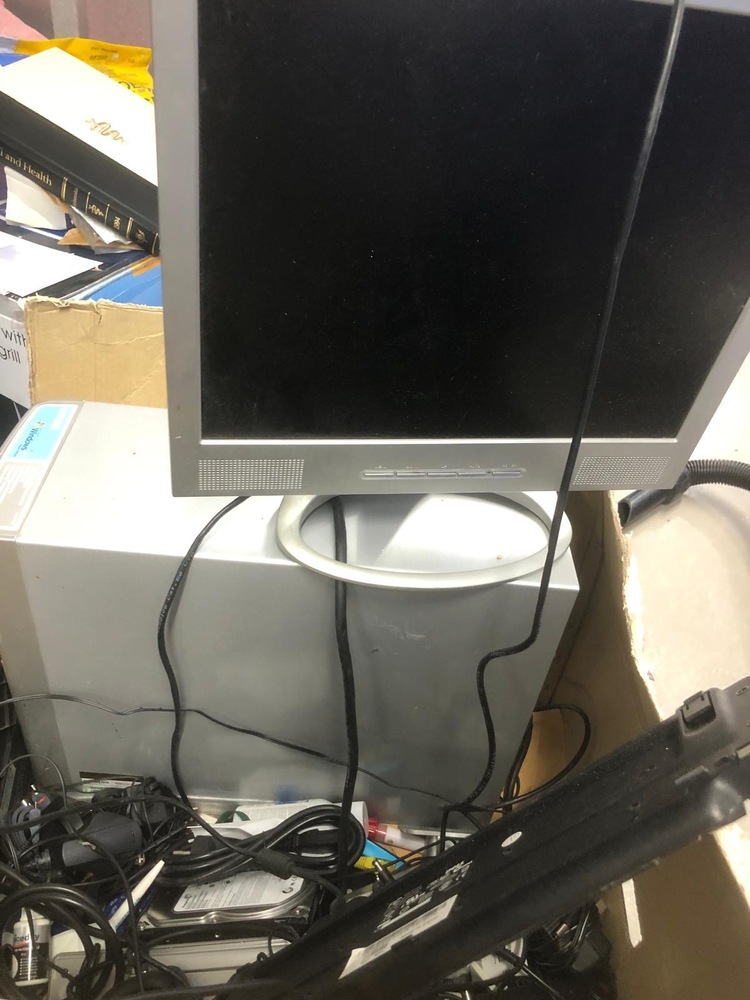 Staines storage facility unit auction IB-1289 26