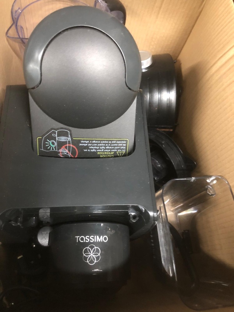 Reading storage facility unit auction IB-3256 26