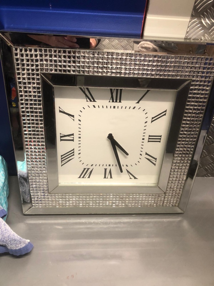 Orpington Storage auction IB-6888 40