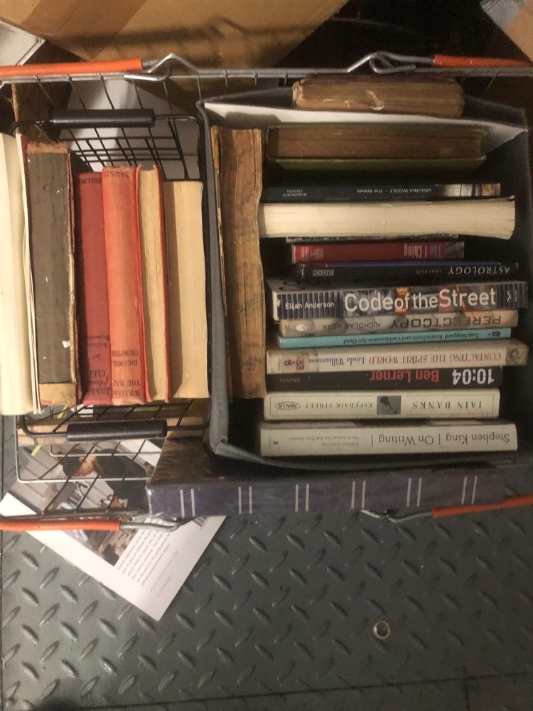 Bow Self storage auction IB-2513