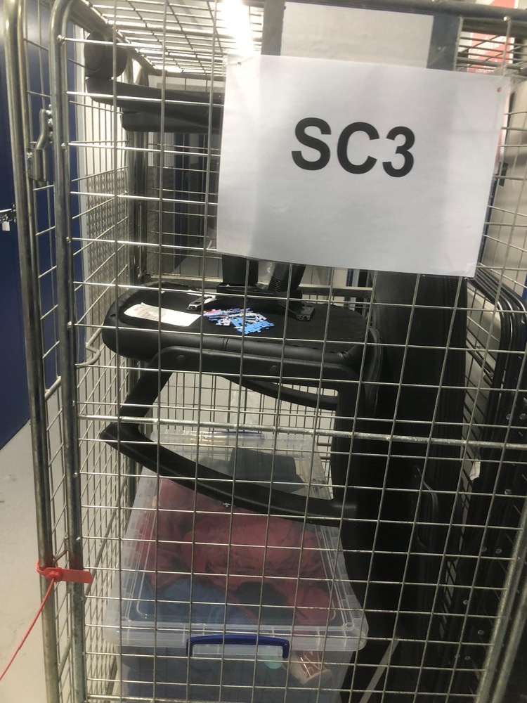 Bow Self storage unit auction IB-4346