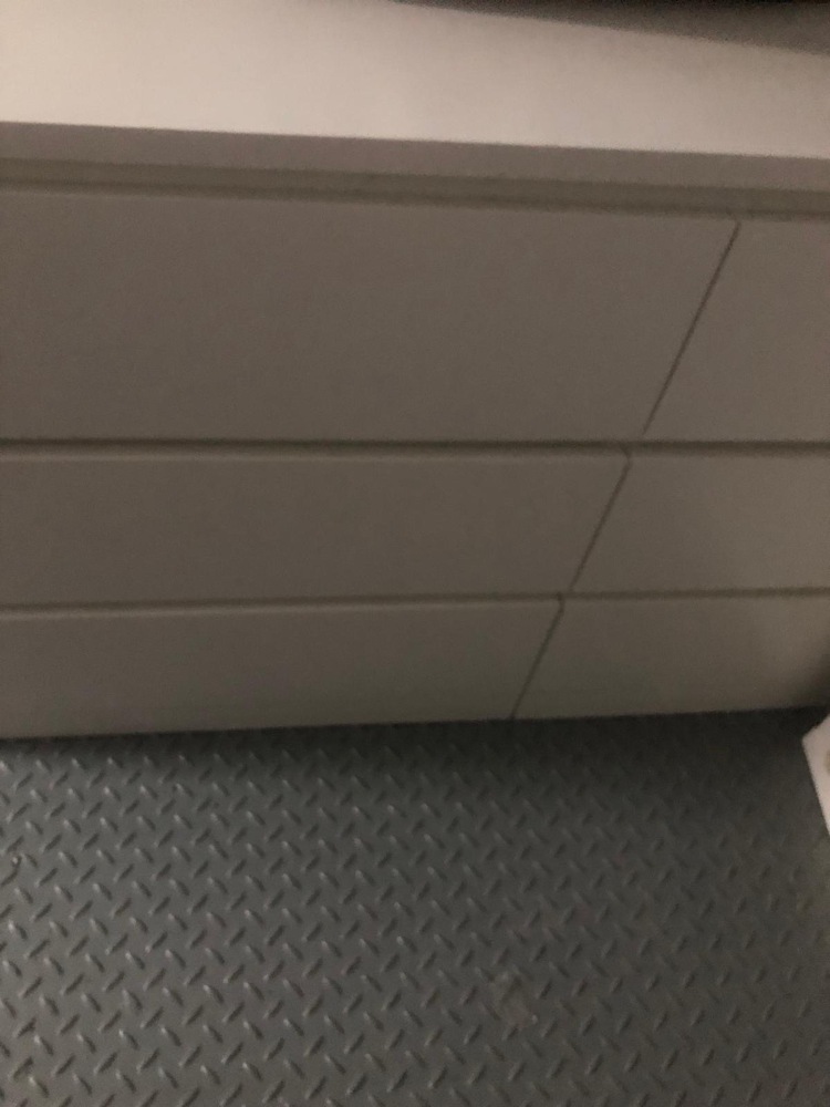 Bow Storage Unit auction IB-9637 12