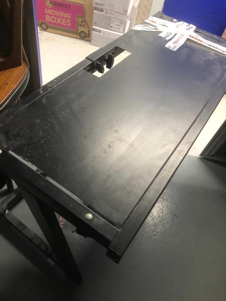 Bow Self storage unit auction IB-9335 13