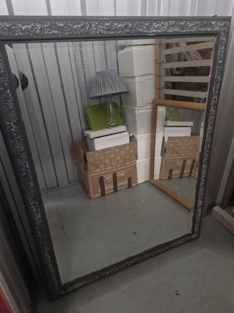 Banbury Storage Unit auction IB-2683