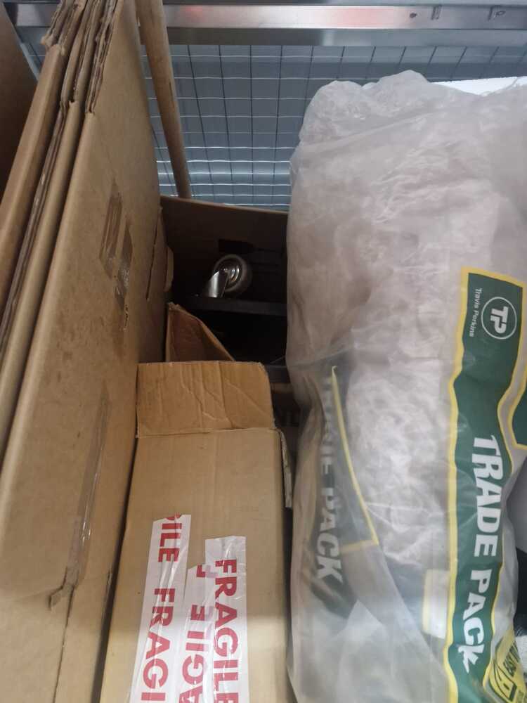 Banbury Storage auction IB-9956