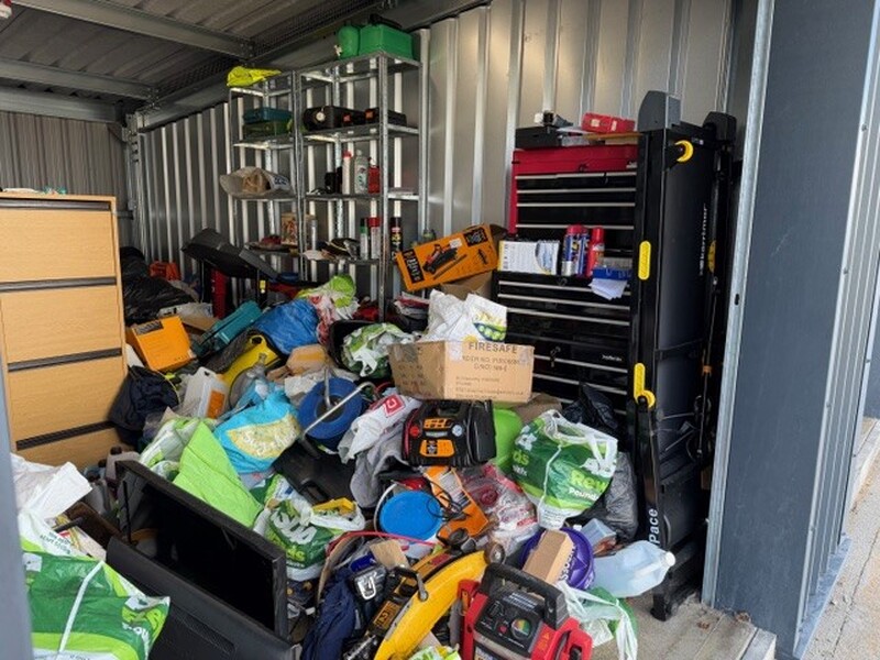 Poole  Storage auction IB-5936 10