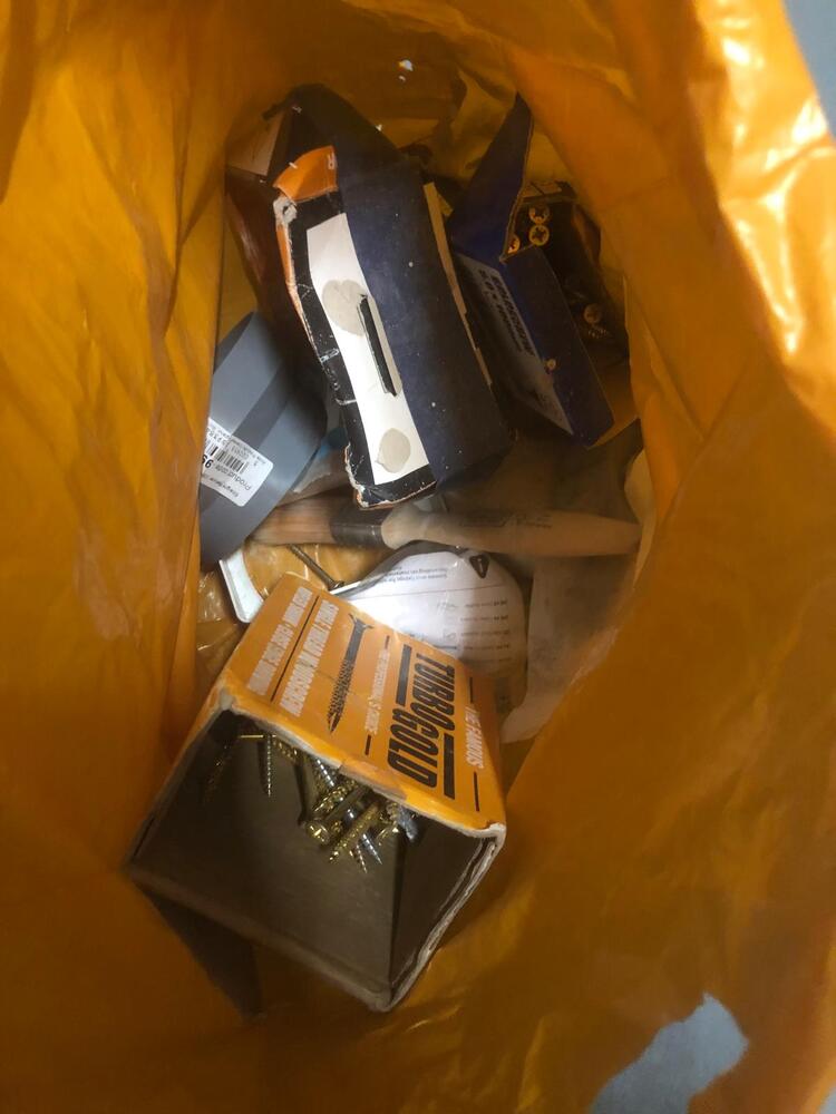 Wimbledon Storage auction IB-3742