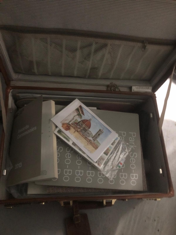 Wimbledon Self storage unit auction IB-7981 13