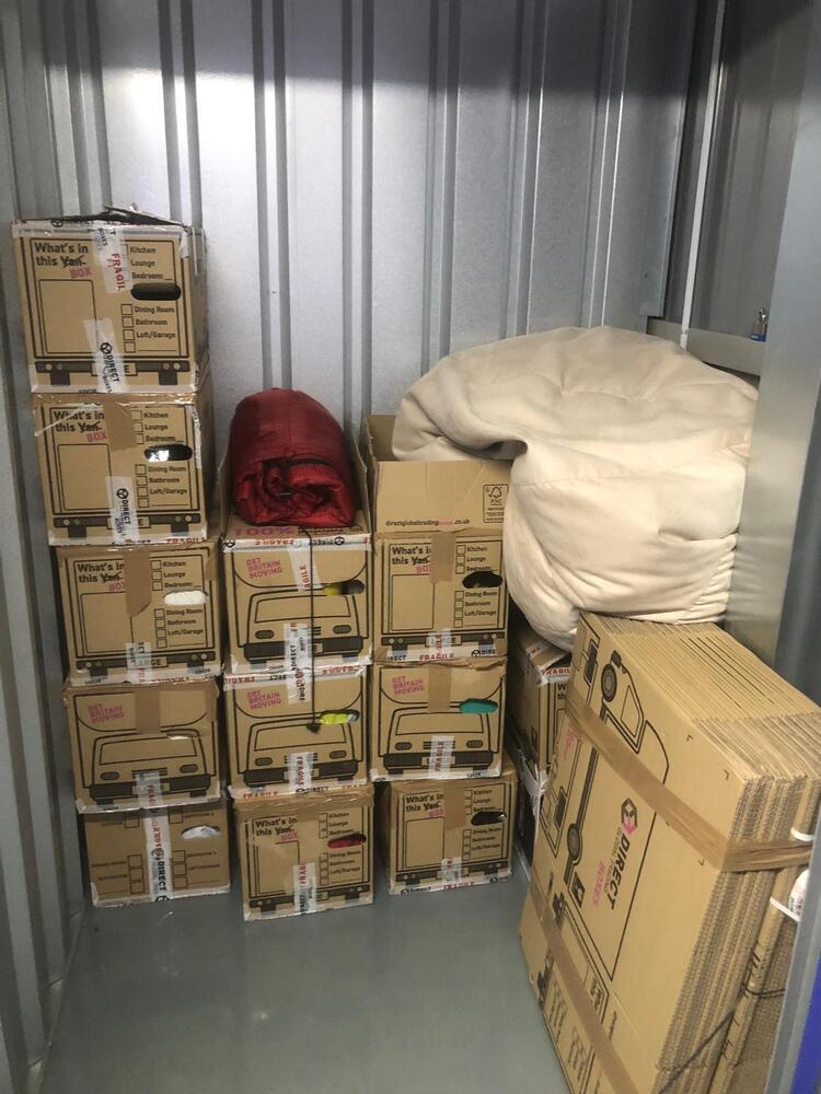 Morden Self storage unit auction IB-4165