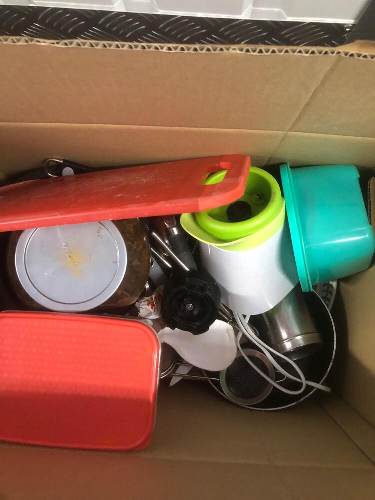 Morden Self storage unit auction IB-4165 13