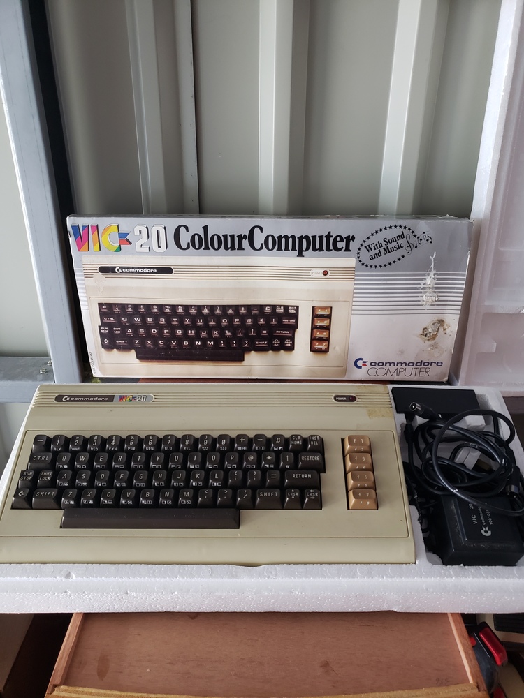 Man & Van Ipswich Self storage unit auction IB-5615 23