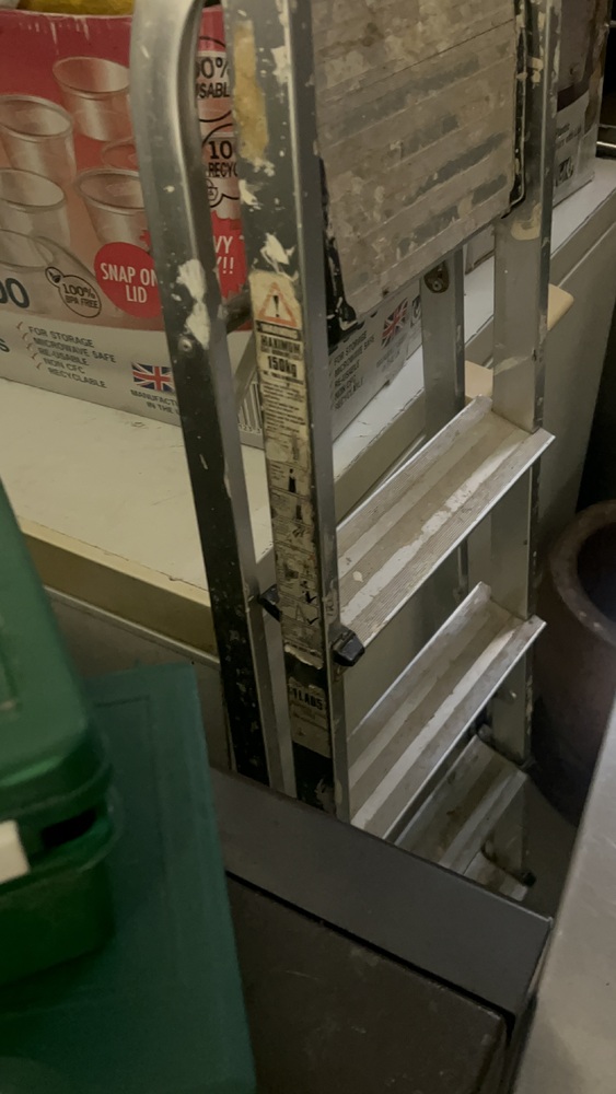 Birmingham Central  Storage auction IB-9204 10