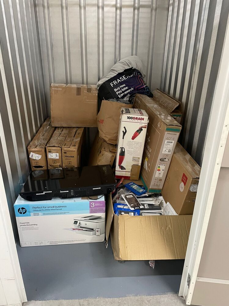 Manchester Old Trafford Self storage auction IB-5288