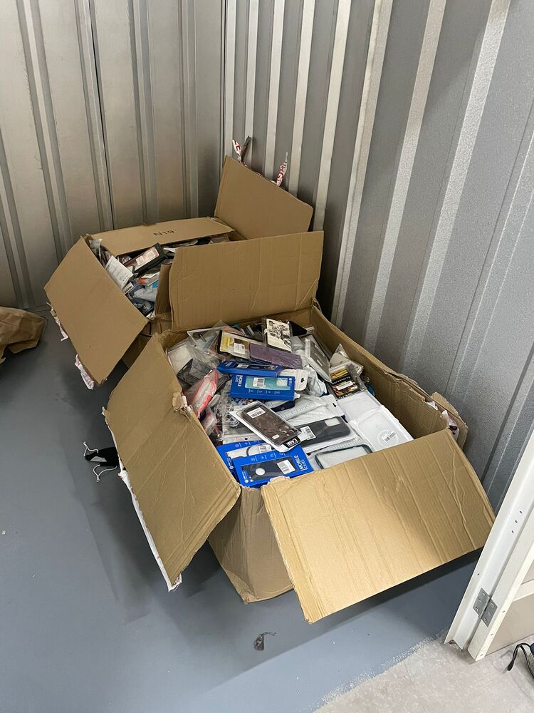 Manchester Old Trafford Storage Unit auction IB-5288 12