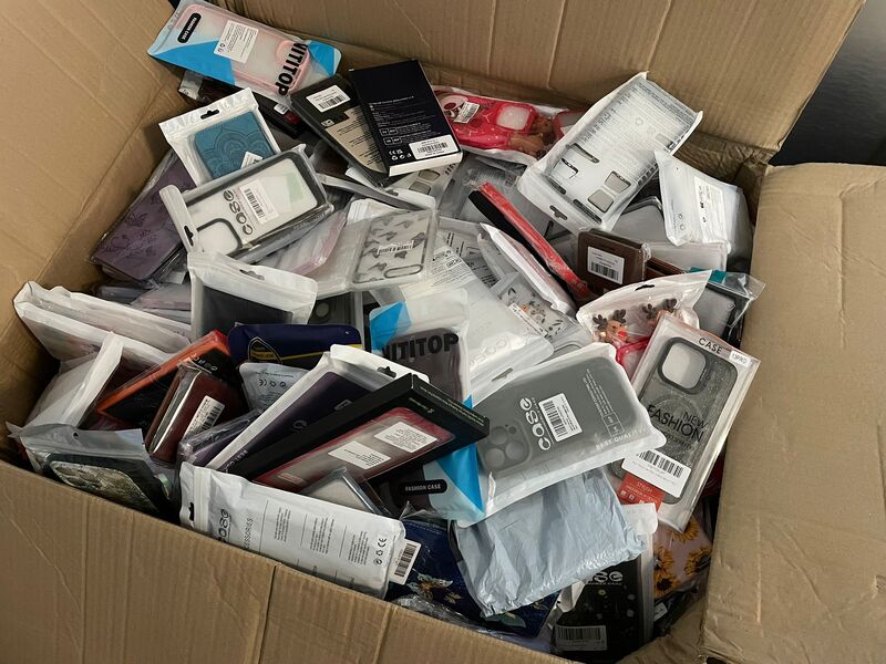 Manchester Old Trafford storage facility unit auction IB-5288 16