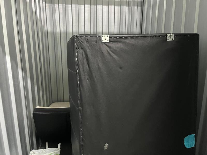 Nottingham Self storage auction IB-6427