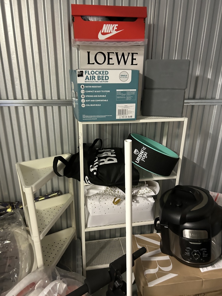 Southampton Storage auction IB-4911