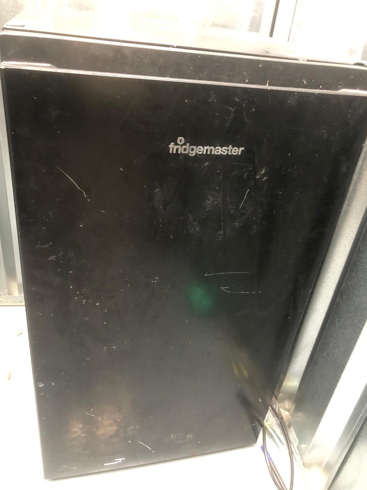 Ruislip Storage auction IB-2633