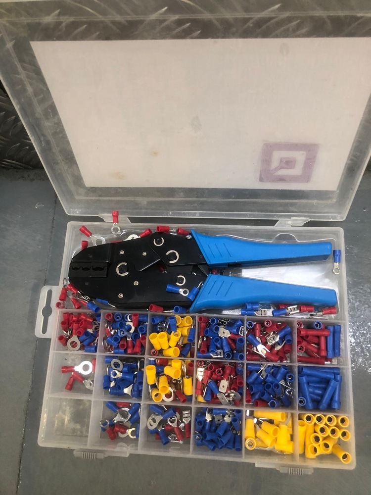 Ruislip storage facility unit auction IB-7467 16
