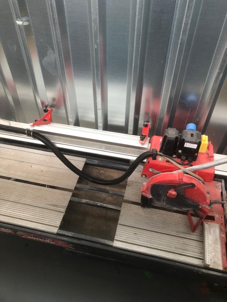 Ruislip storage facility unit auction IB-7467 26