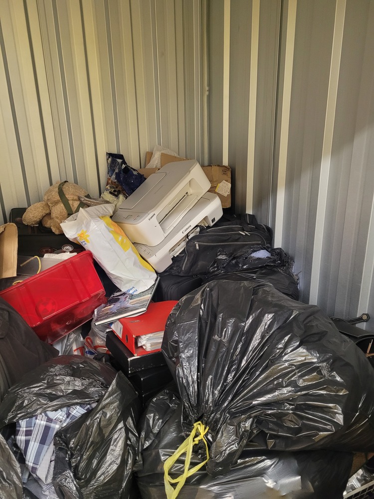 StorageMart Worthing Self storage unit auction IB-2464