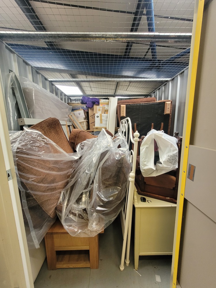 StorageMart Worthing Self storage auction IB-4580