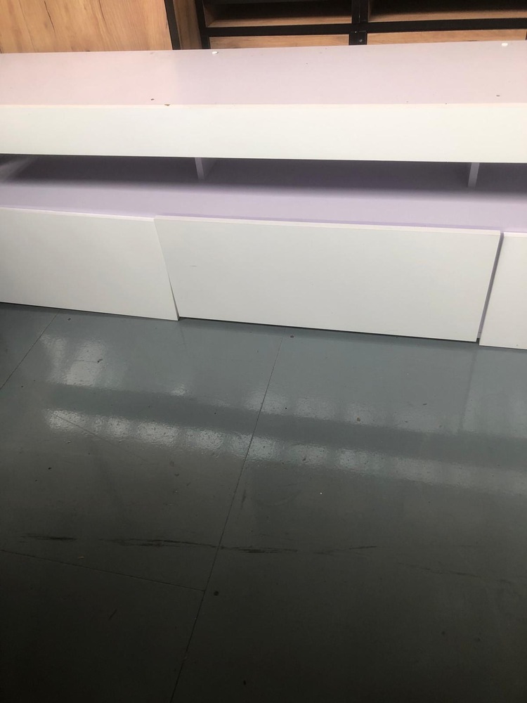 Ruislip Self storage unit auction IB-2928