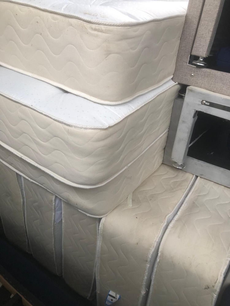 Ruislip Storage auction IB-2928 20