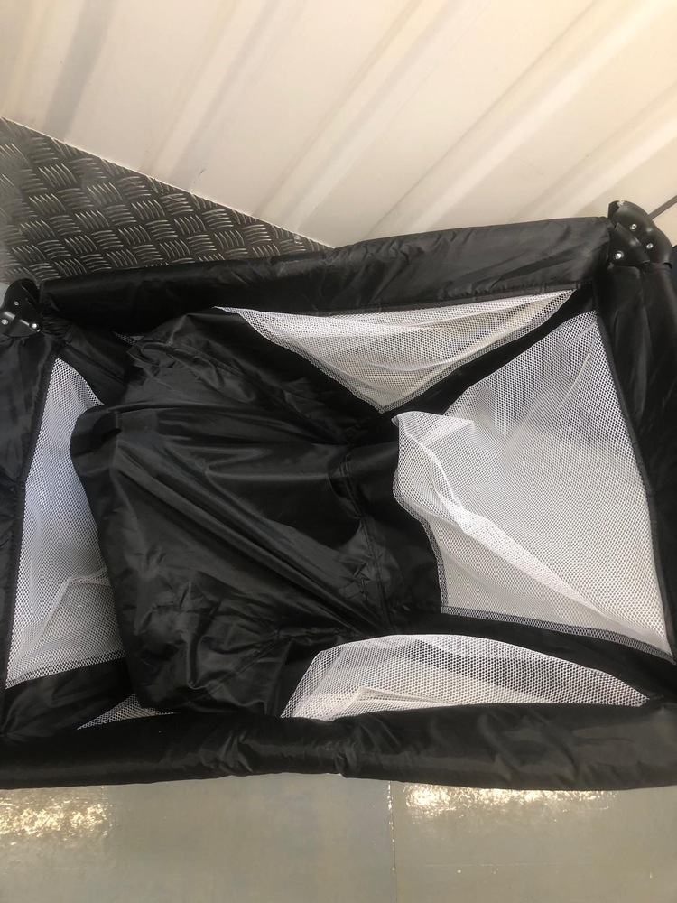 Ruislip Storage Unit auction IB-2928 42