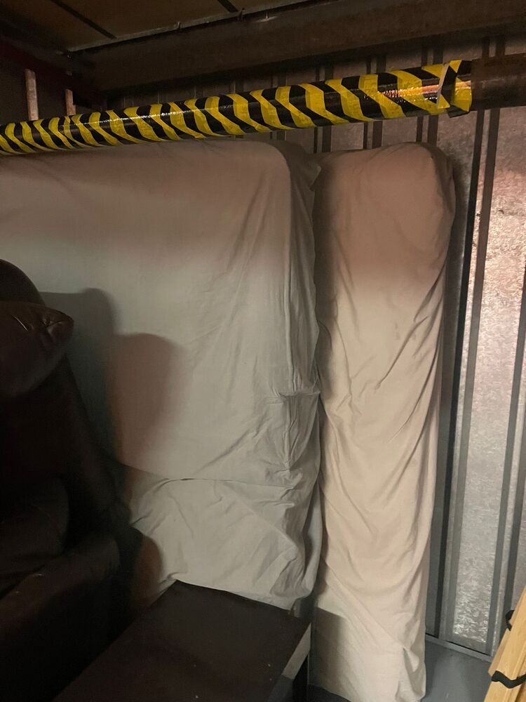 Oldham Self storage unit auction IB-9557