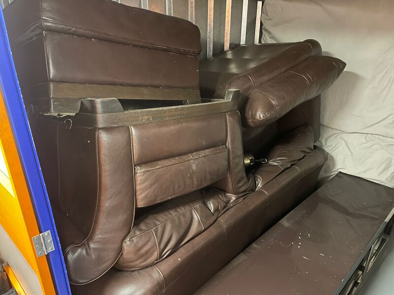 Oldham Self storage auction IB-9557 14