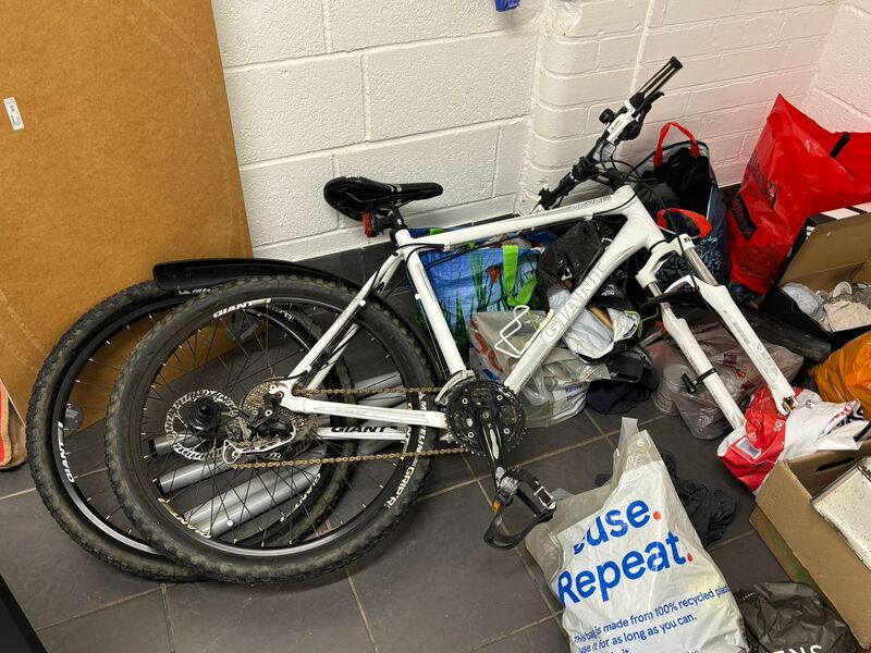 Orange Box - Long Eaton Self storage unit auction IB-1164 13
