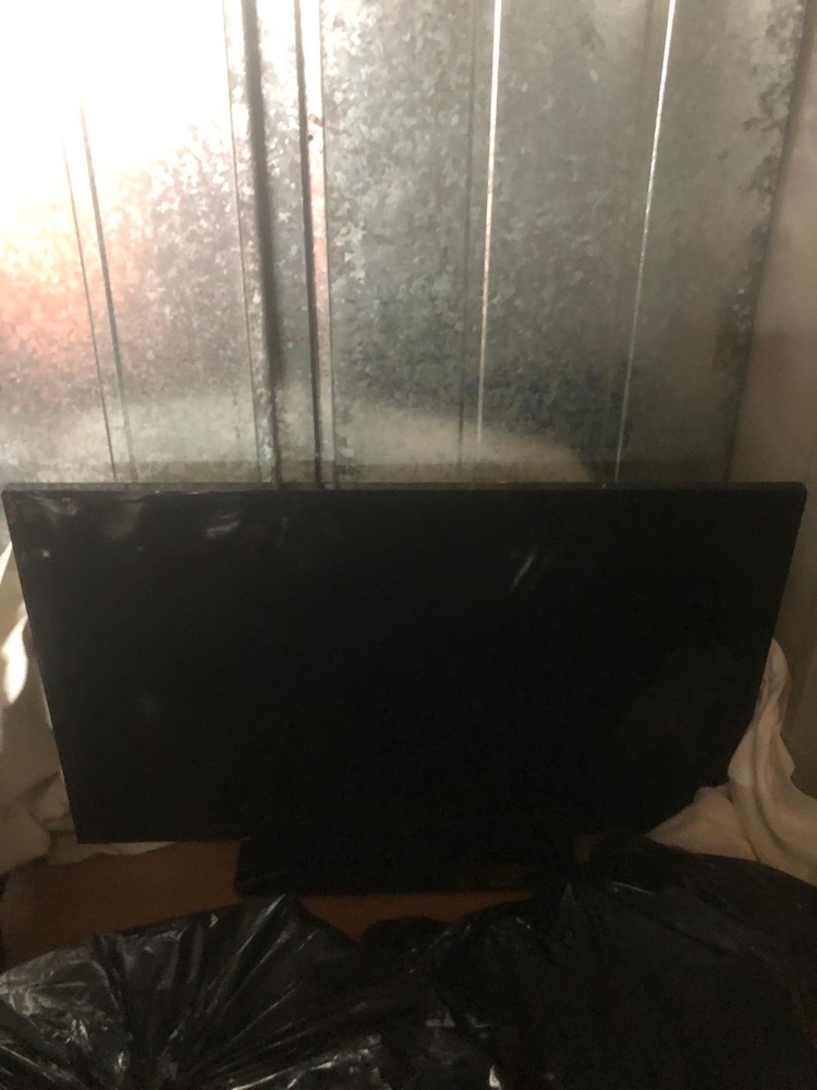 Croydon Storage Unit auction IB-7955